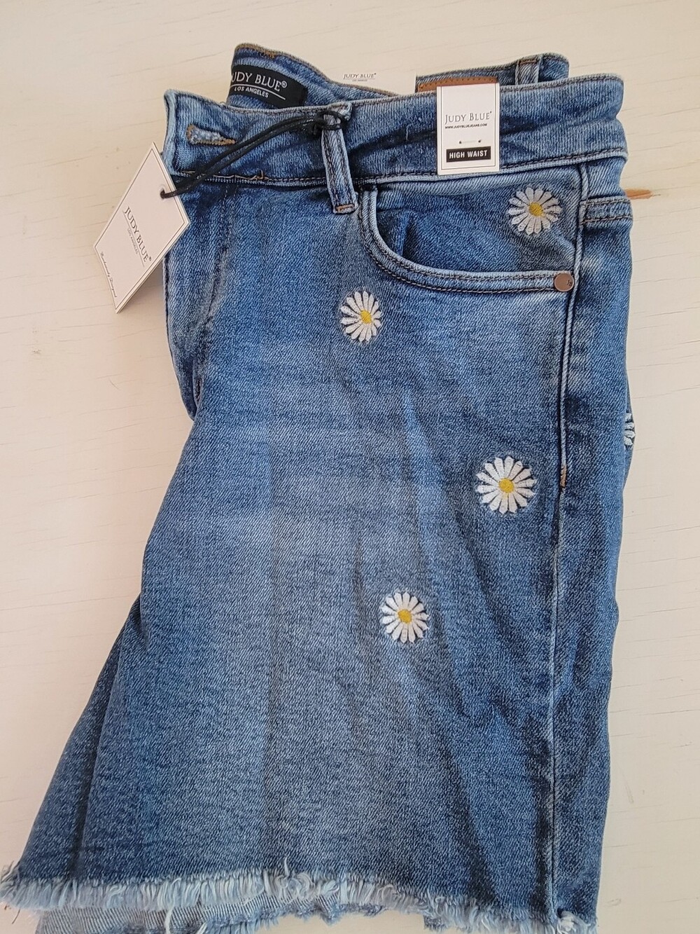 Judy Blue High Waste Embrodered Short - Picture 7 of 7